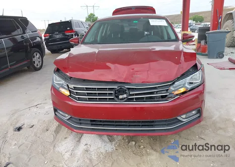 2016 Volkswagen Passat 1.8T Sel z USA, uszkodzony, nr VIN 1VWCT7A34GC065171